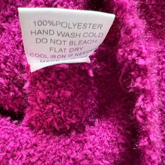 SAGE THE LABEL Celinda Fuzzy Sweater – Magenta | Size Small - Picture 7 of 8